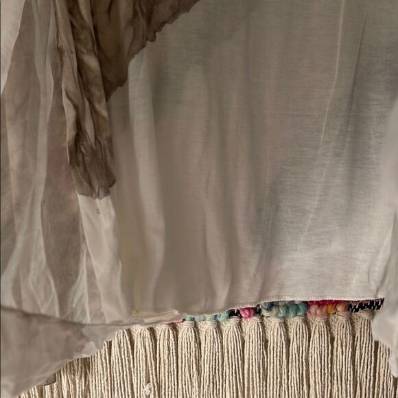 Women's Gray and White Top - Picture 9 of 9